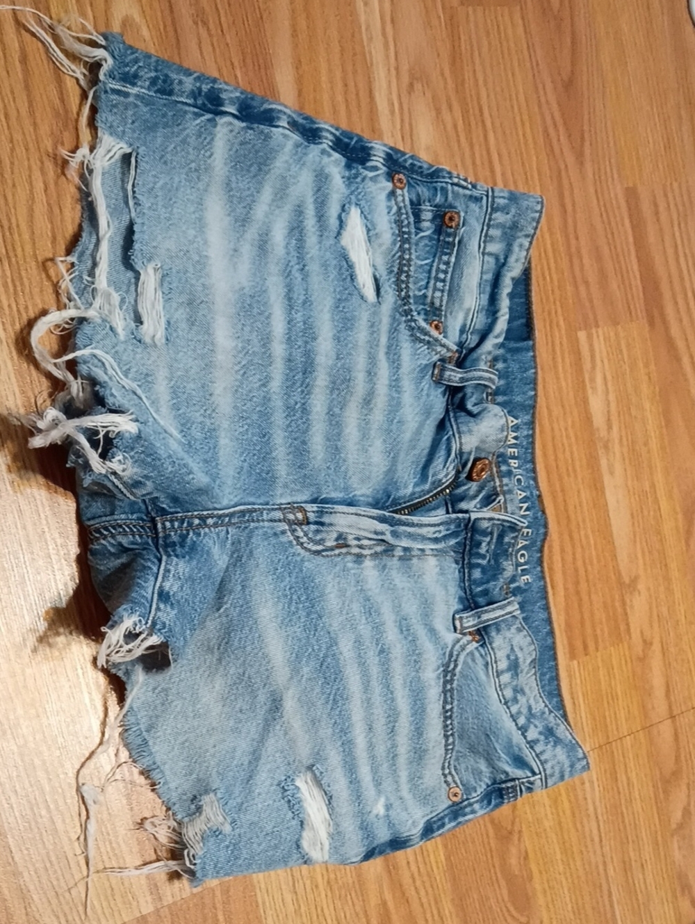 American Eagle Outfitters Light Wash Distressed Denim Shorts - Blue